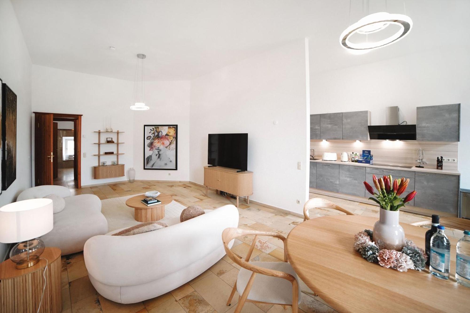 Loewenherz Homes Luxury Apartment - Stadt- Und Seenaehe - Fellnasenfreundlich - Lichtdurchflutet Stephanskirchen Kültér fotó